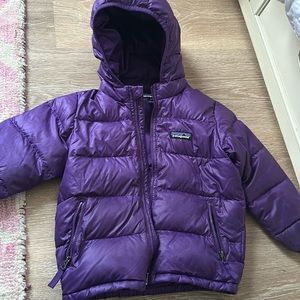 EUC girls Patagonia puffer coat in purple